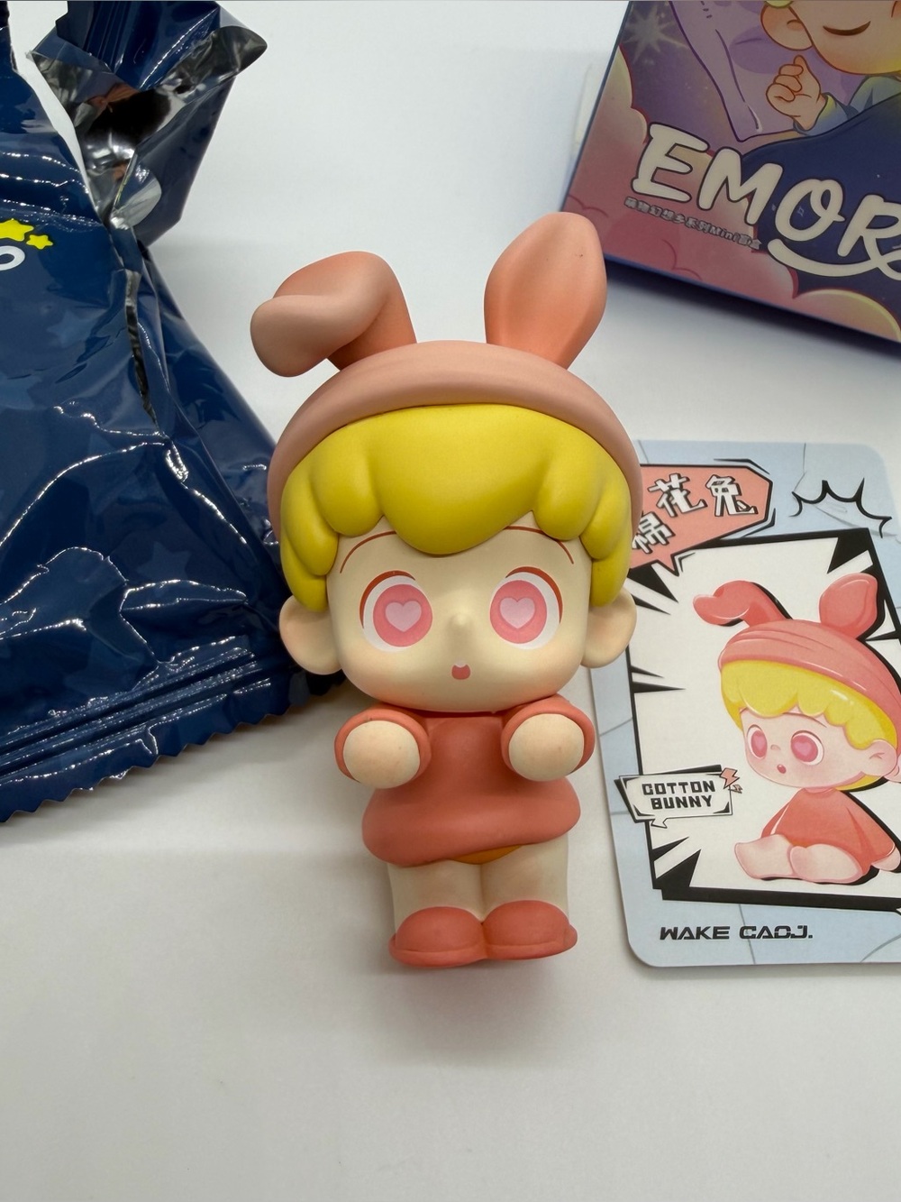Emor Wake Up Mini‎ Vinyl Figure Series Confirmed Pink Cotton Bunny